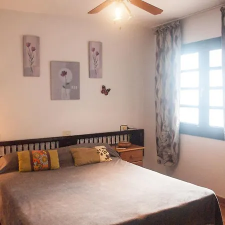 Puerta Del Sol Apartment